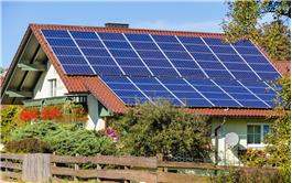 Người dân Australia có thể sử dụng điện mặt trời miễn phí 3 giờ mỗi ngày từ năm 2026